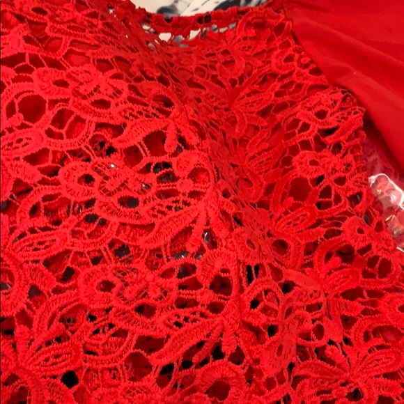 NEW Boutique! Red Lace Crochet V Neck Bustier Top - Picture 6 of 7
